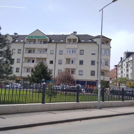 Apartman Lana Apartment Bijeljina Exterior photo