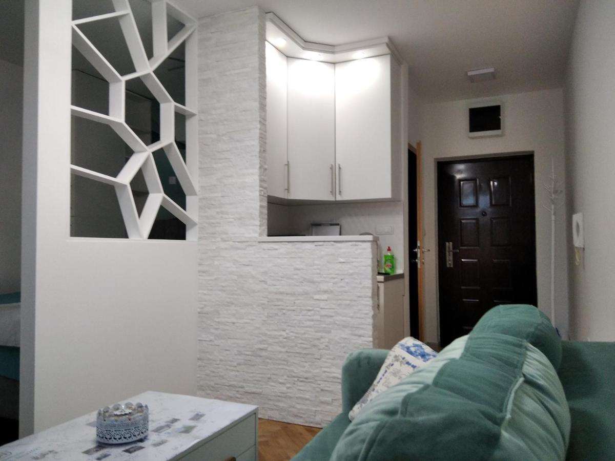 Apartman Lana Apartment Bijeljina Exterior photo